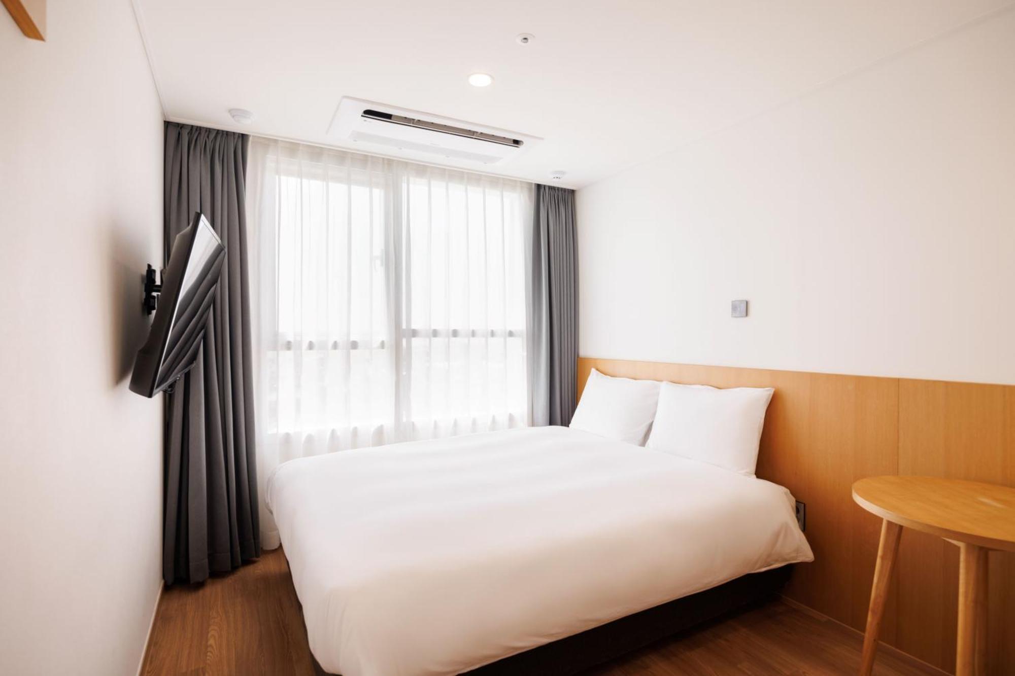 Hotel Kenny Mosulpo Seogwipo Exterior foto